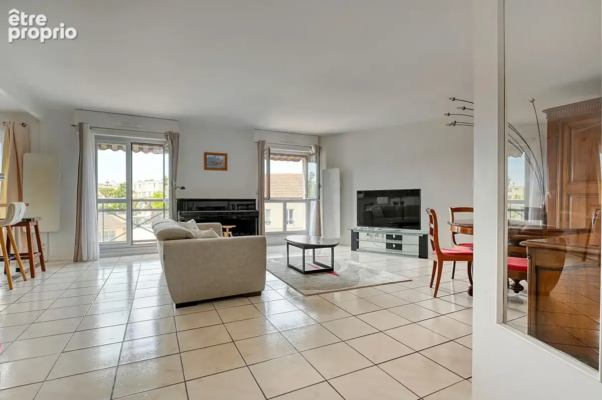 Appartement  5 pièce(s) - Le Chesnay - photo 4
