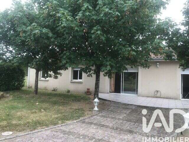 Maison 147 m² à Bonzac  - photo 2