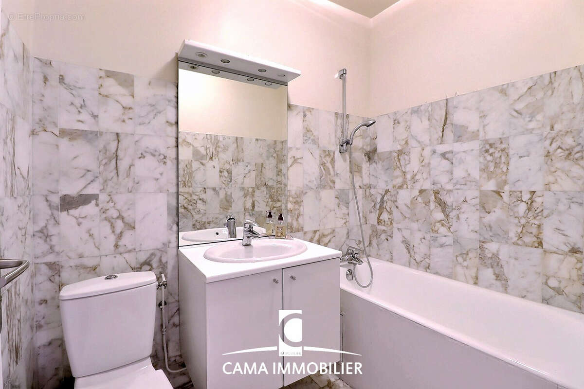 Appartement à FONTENAY-LE-FLEURY