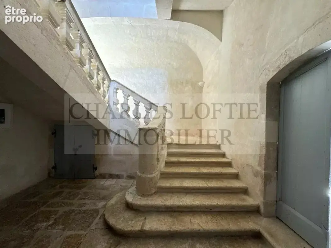 Maison de Maître, dépendances et pisicne, sur 11 ha - photo 5