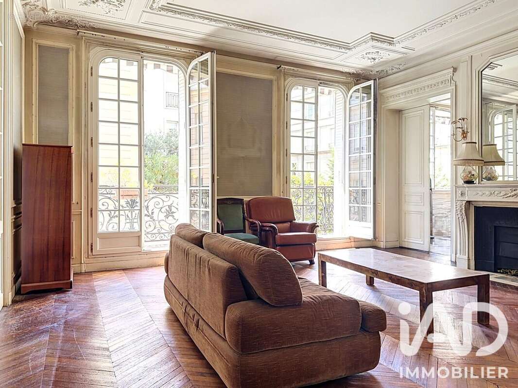 Photo 2 - Appartement à PARIS-16E