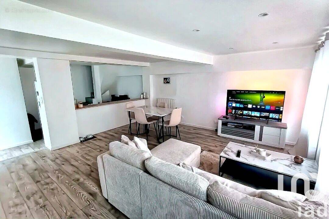 Photo 1 - Maison à LE PETIT-QUEVILLY