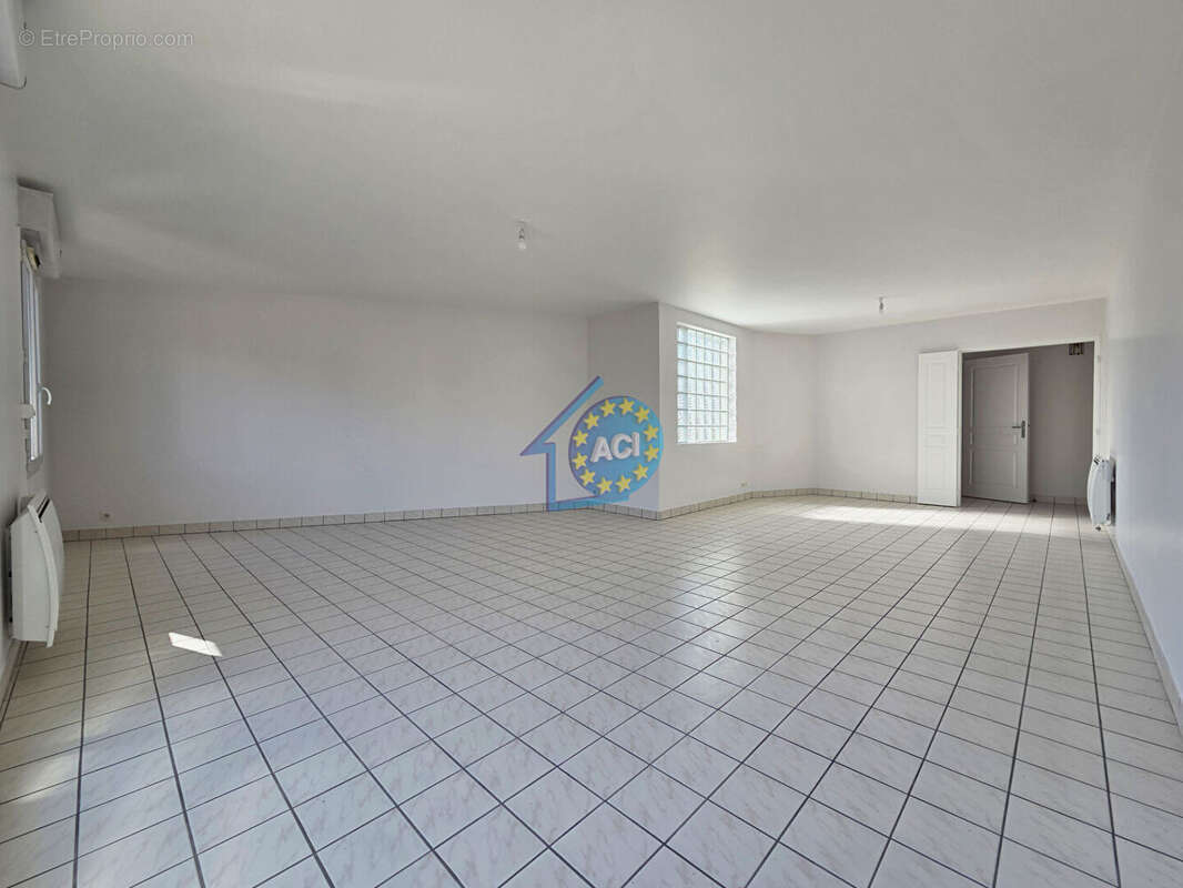 Appartement à MANTES-LA-JOLIE