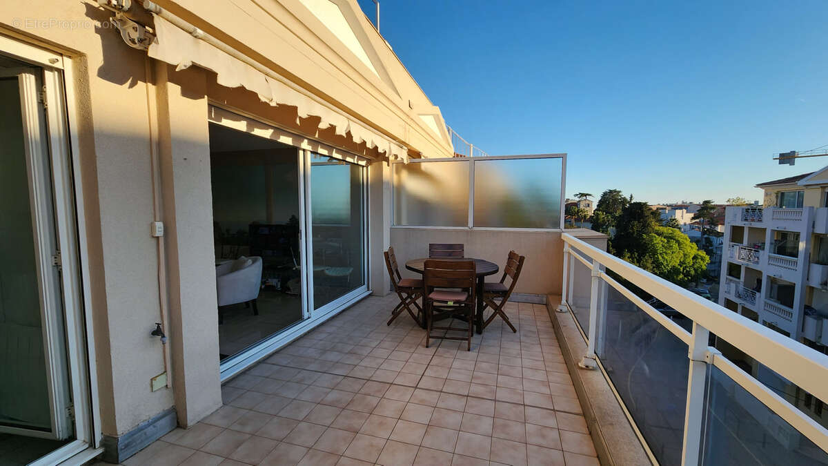 Appartement à CANNES