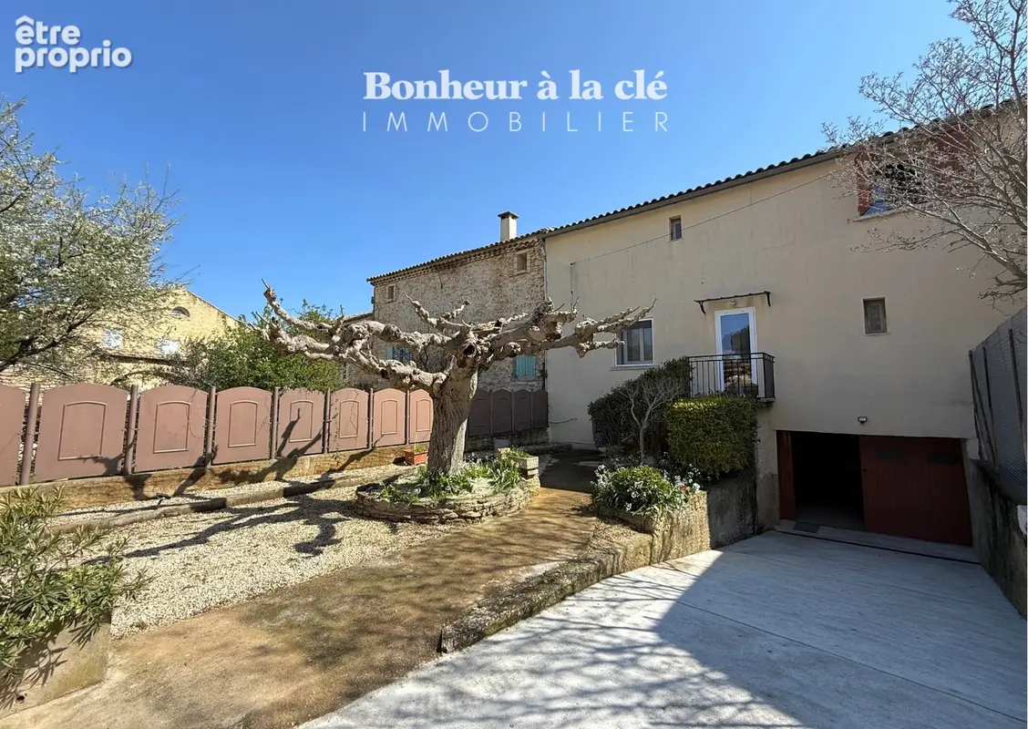 Photo Maison à Castillon-Du-Gard au prix de 284 000€