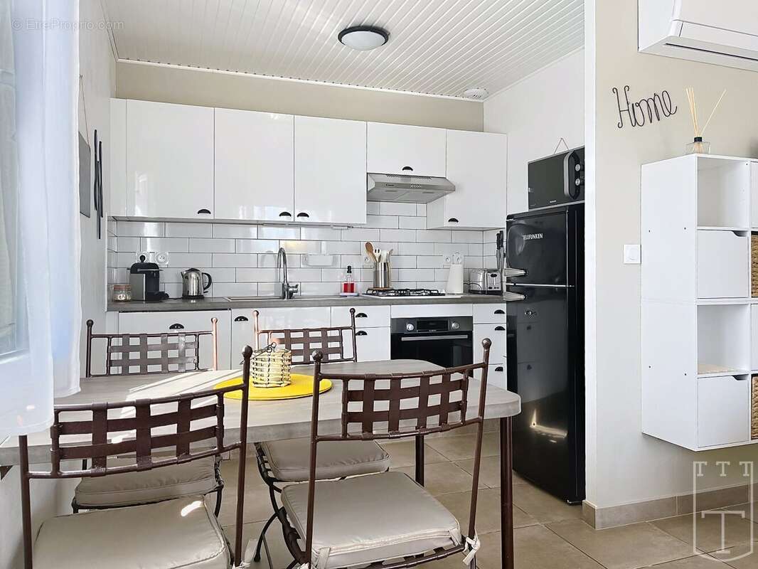 Maison à SAINT-ALBAN-AURIOLLES