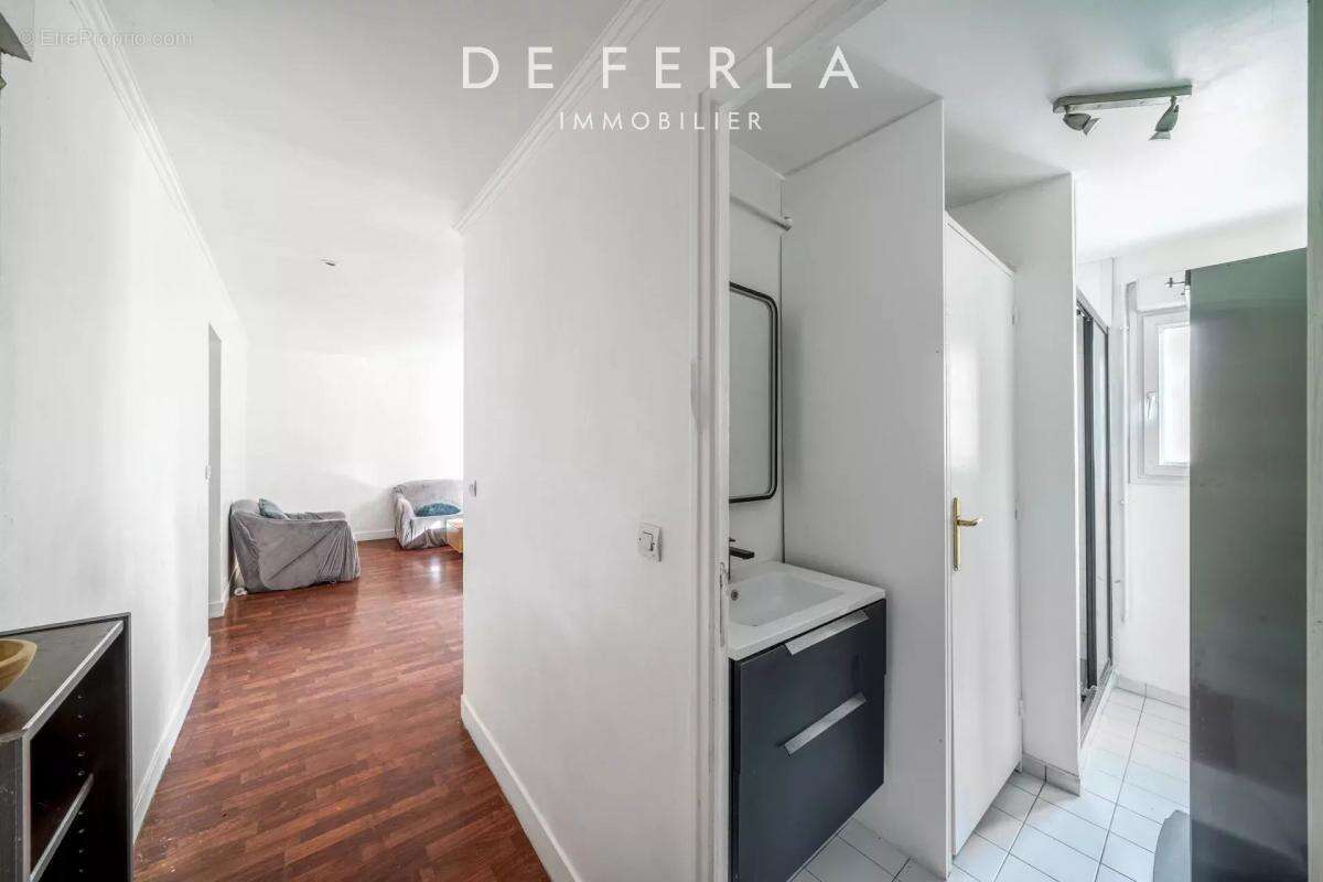 Appartement à PARIS-7E