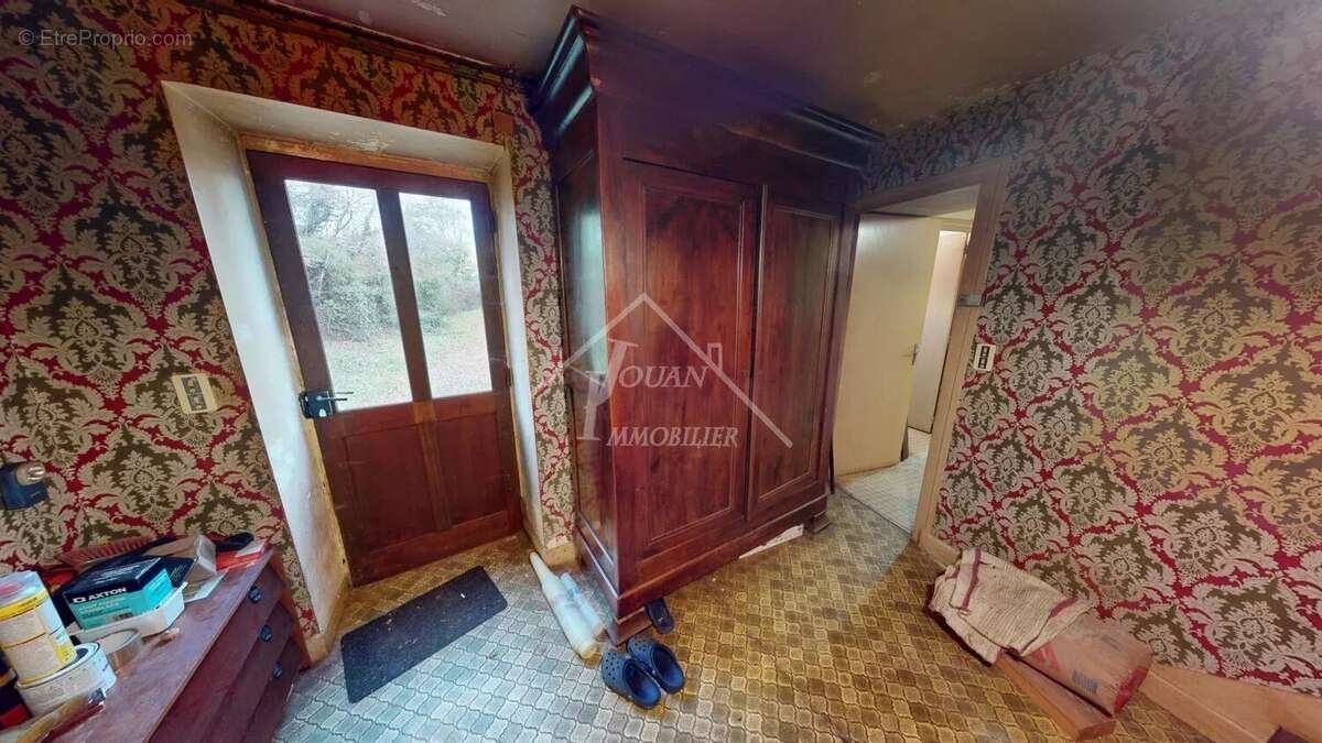 Maison à BELLENAVES