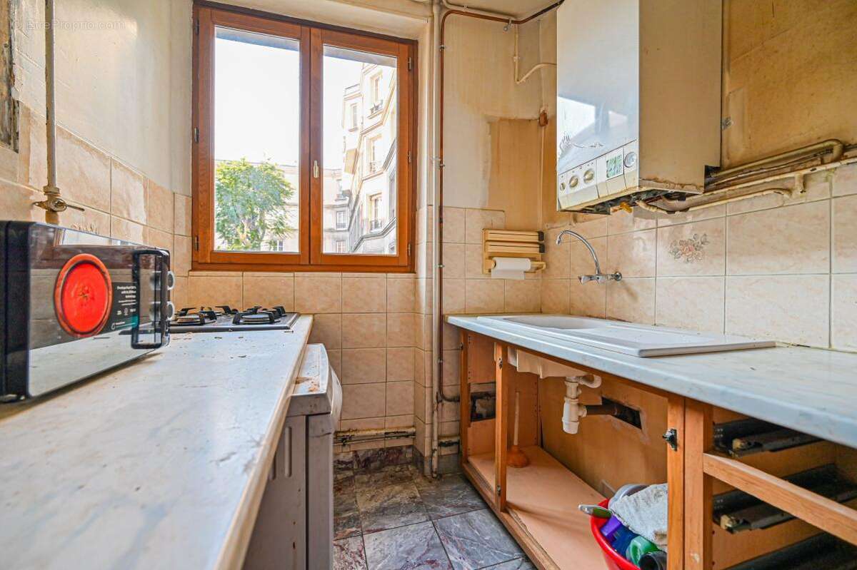 Appartement à PARIS-18E