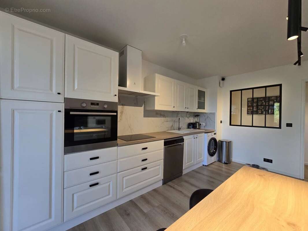 Appartement à MOUGINS