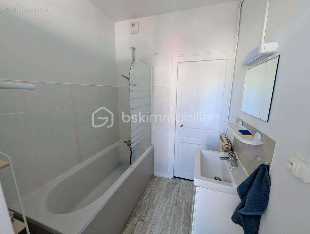 Appartement à FOUGERES