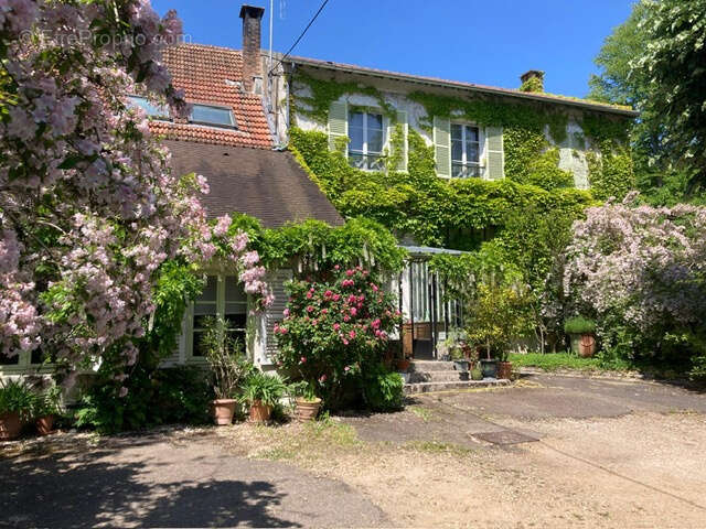 Maison à GIF-SUR-YVETTE