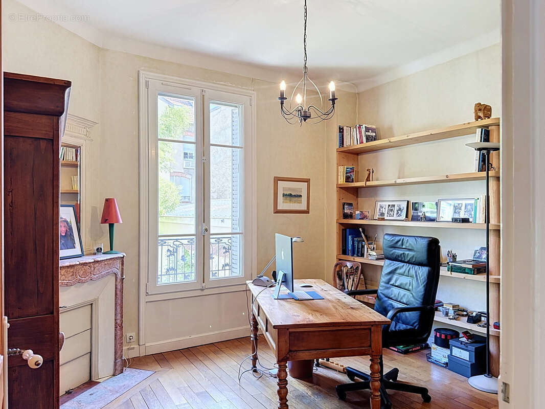 Maison à PARIS-17E