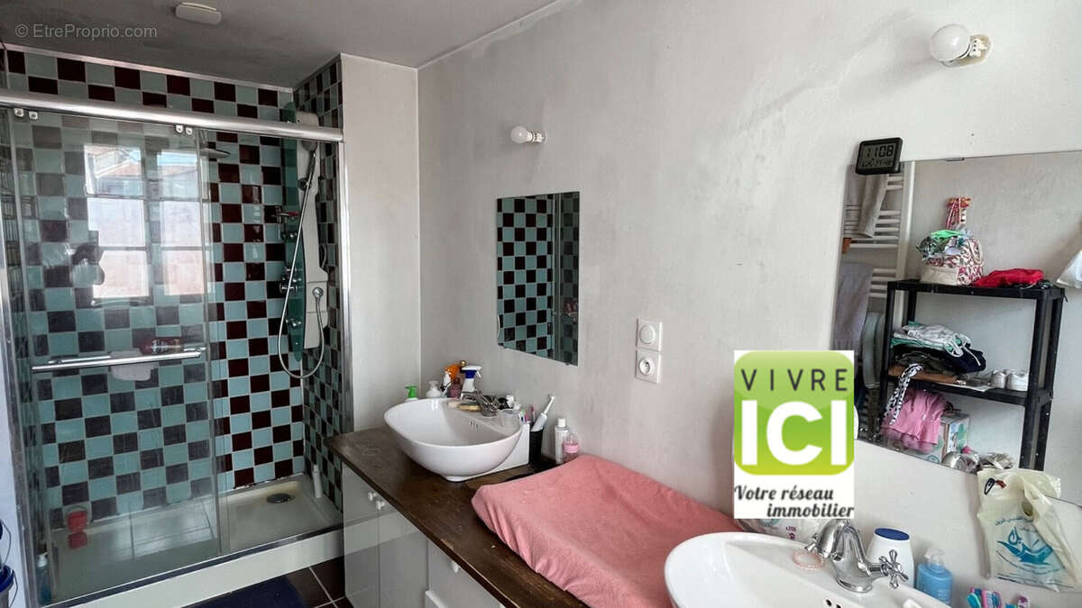 Appartement à LA CHAPELLE-BASSE-MER