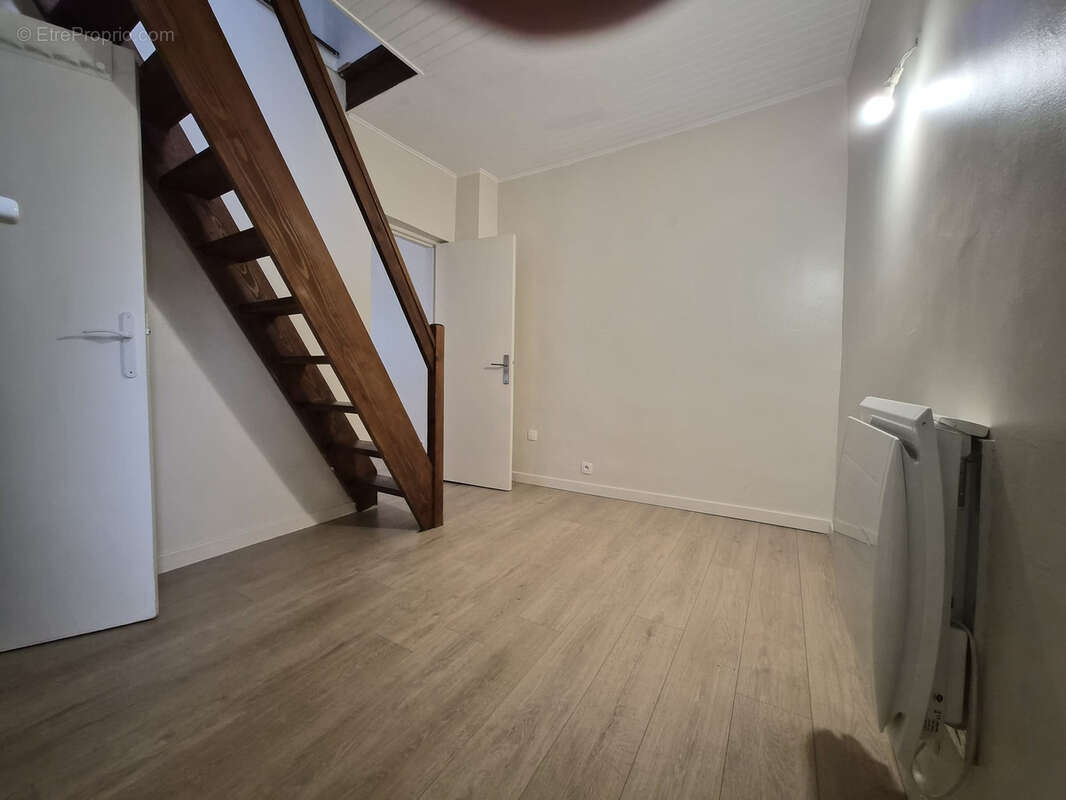 Maison à L'ETANG-LA-VILLE