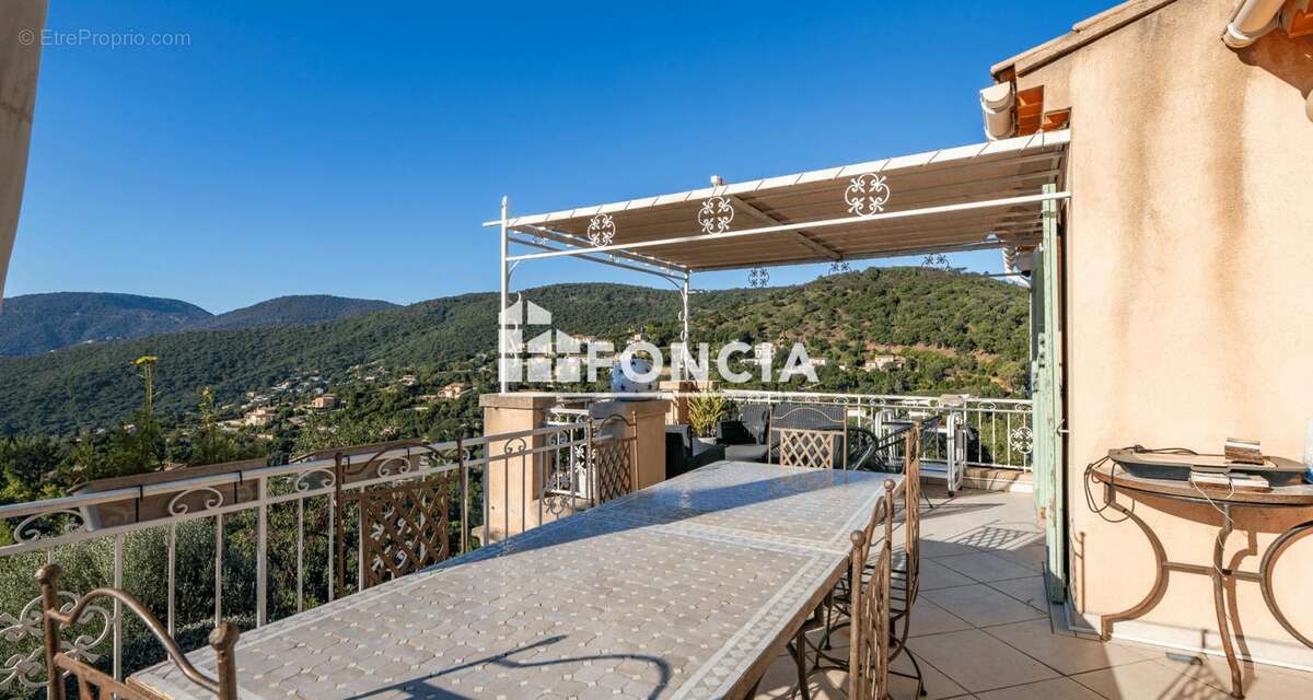 Maison à LA CROIX-VALMER