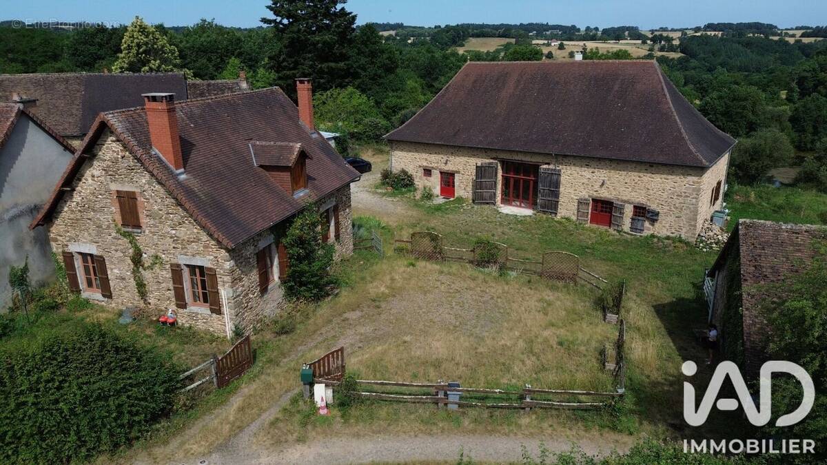 Photo 1 - Maison à VICQ-SUR-BREUILH