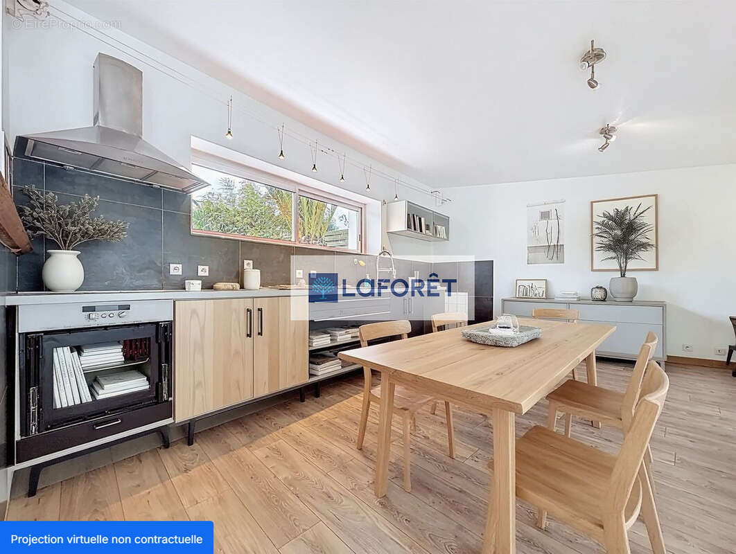 Maison à PLOUGONVELIN