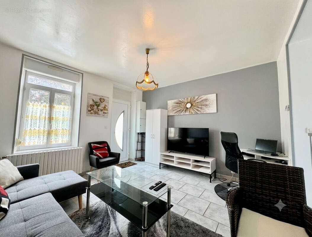 Maison 56 m² à Hirson  - photo 6