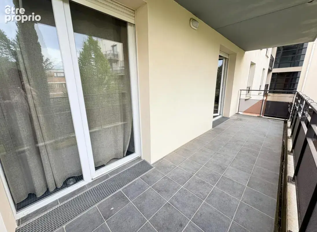 T2 50 m² rénové, balcon 13 m², parking  Résidence sécurisée - photo 8