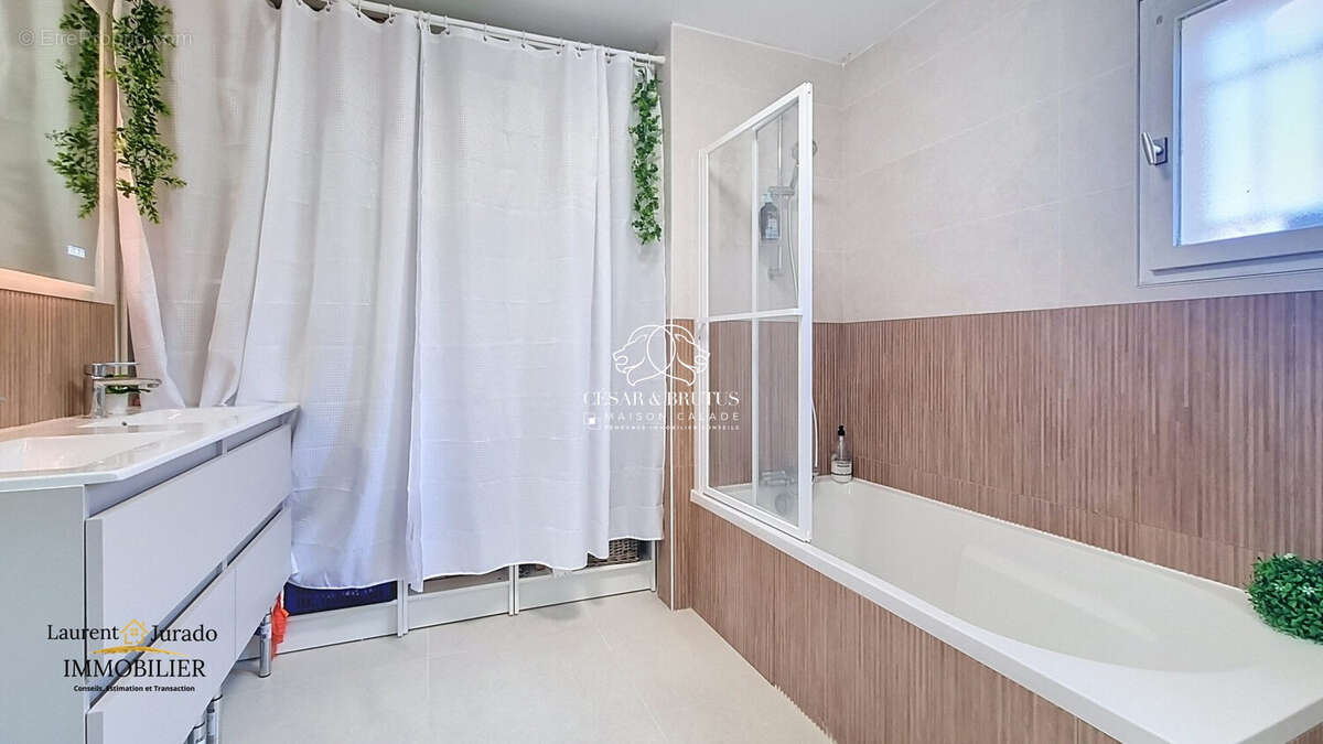 Maison 131 m² à Vaux-En-Beaujolais  - photo 7