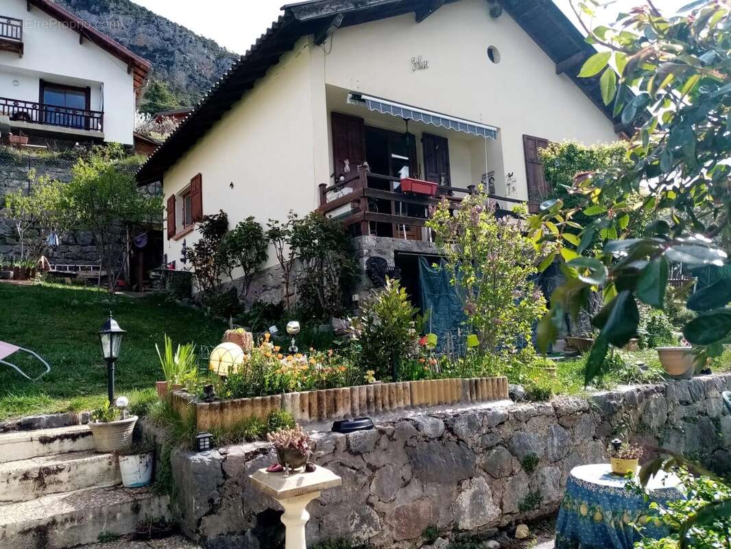 Maison à VALDEBLORE