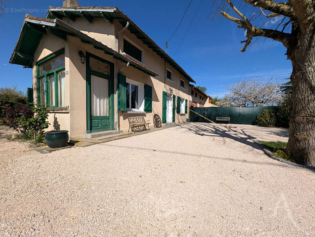 Maison à BESSENS