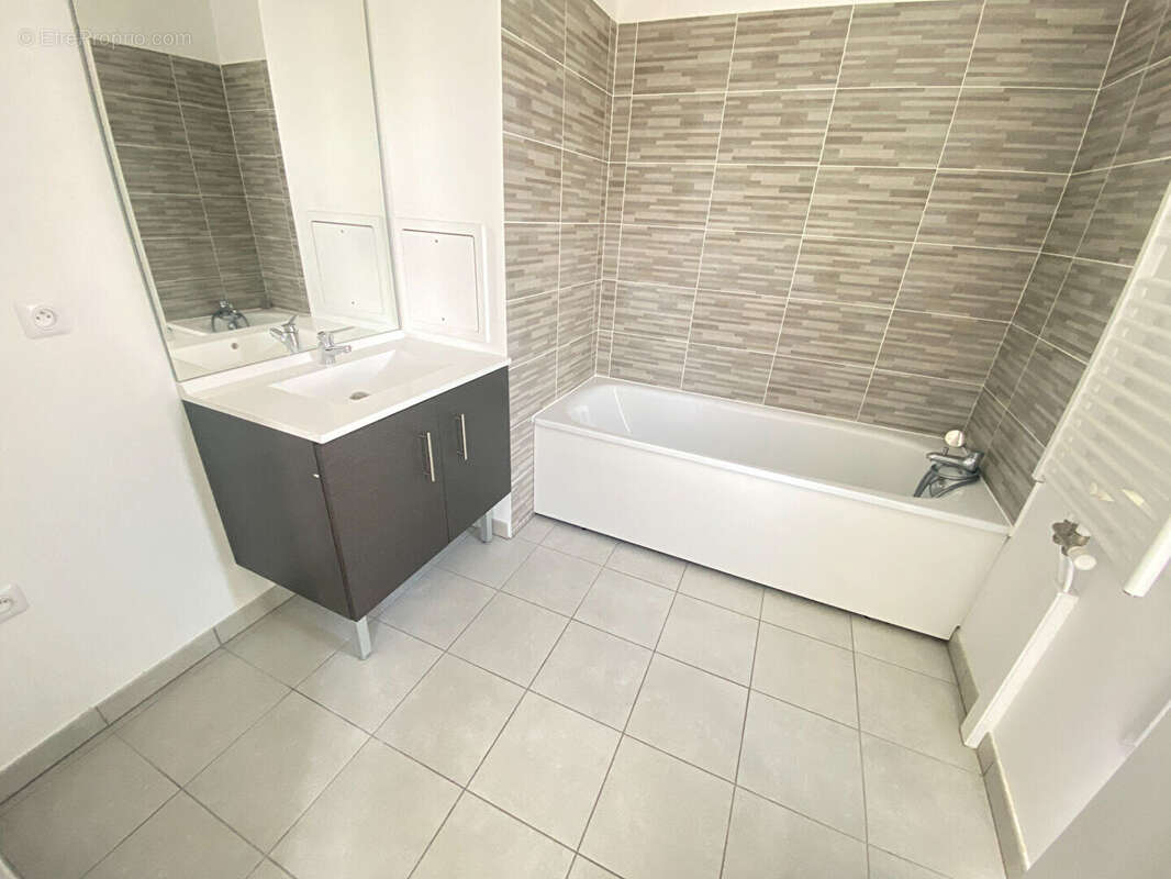 Appartement à NANTEUIL-LES-MEAUX