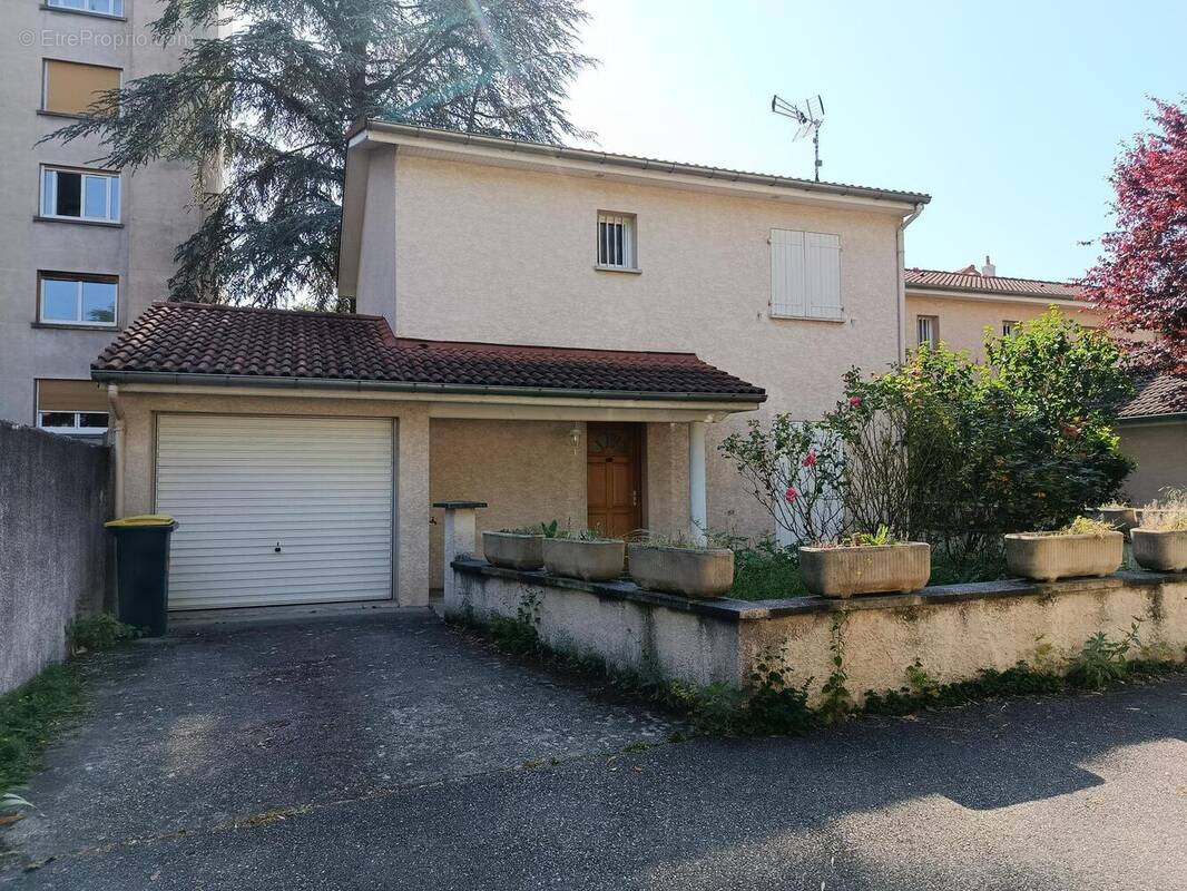 Photo 1 - Maison à SAINT-CHAMOND