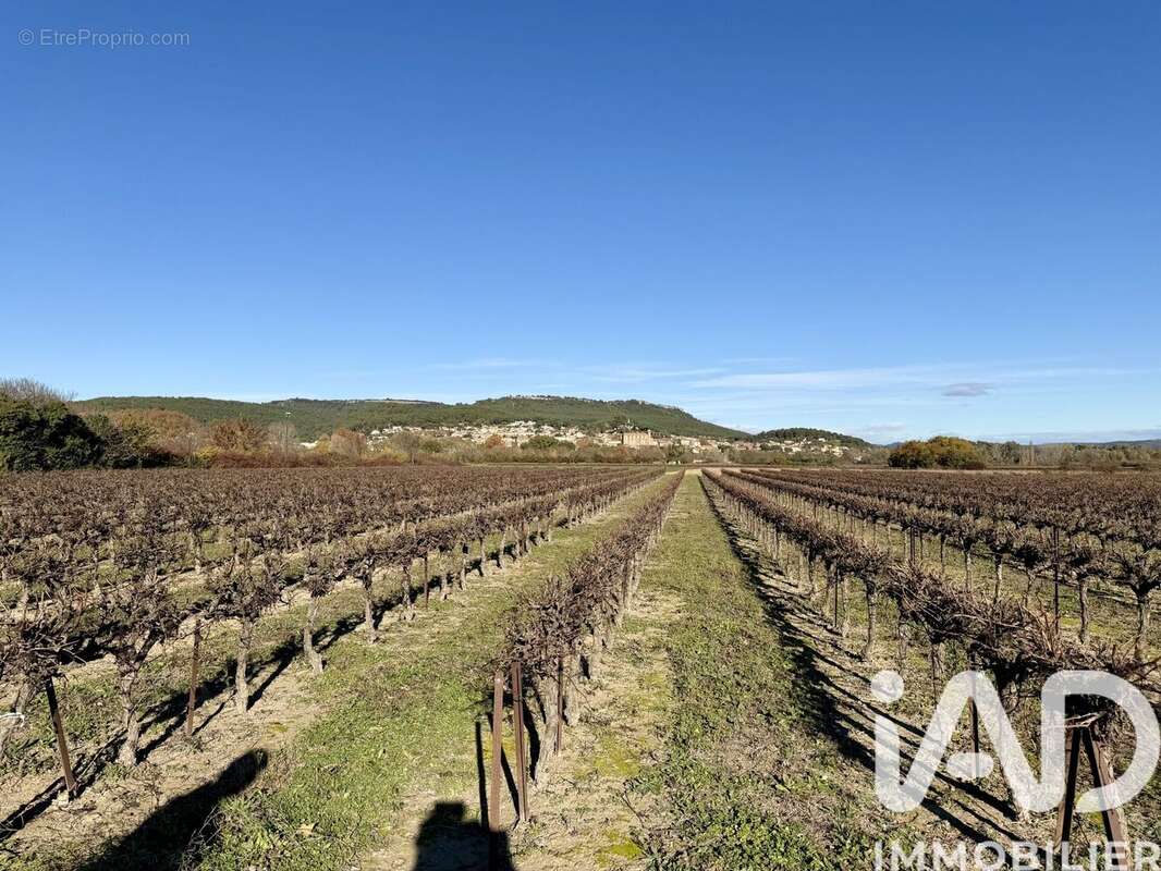 Photo 4 - Terrain à LAUDUN-L'ARDOISE