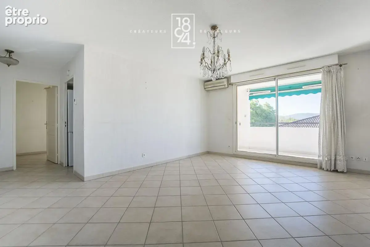 Appartement À Vendre T3 65m2 ascenseur et place de parking technopole de château Gombert - photo 6