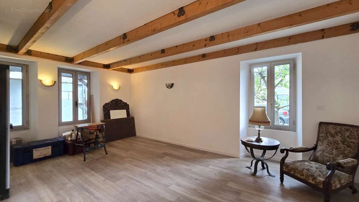 Appartement à AIX-LES-BAINS