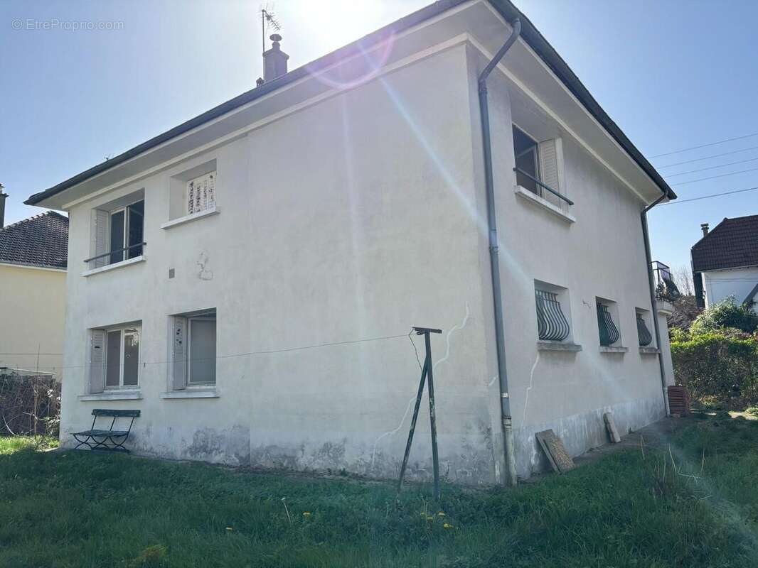 Photo 2 - Maison à BELLERIVE-SUR-ALLIER