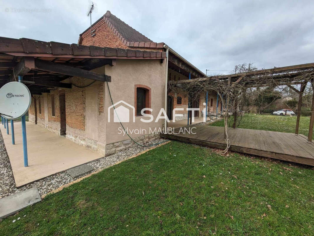 Maison à LONS-LE-SAUNIER