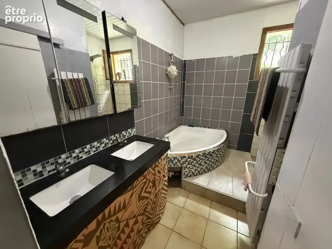 Maison T4 de 143m2 habitables avec terrasse et terrain de 2.7 hectares avec vue sur les Pyrénées - photo 5