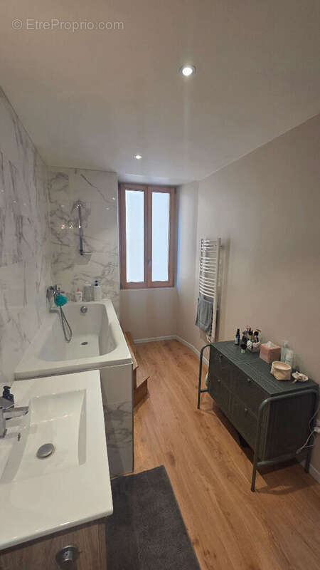 Appartement à BONNEVILLE