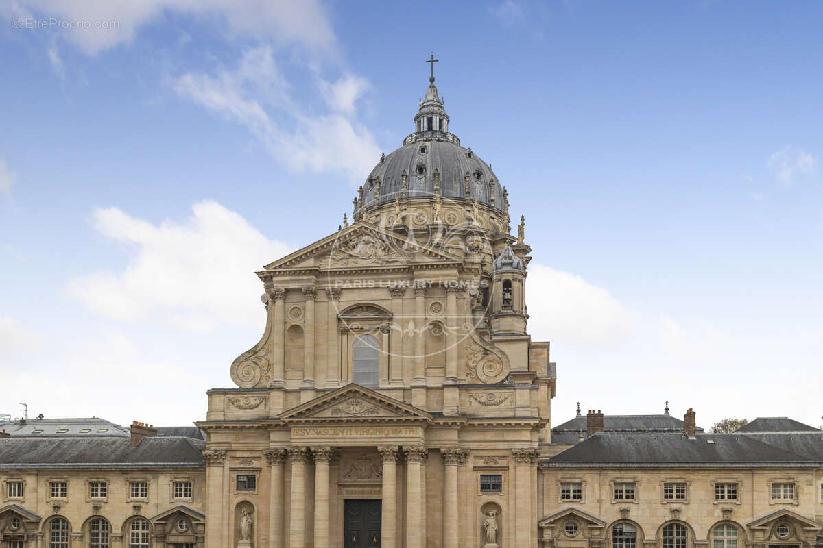 Appartement à PARIS-5E