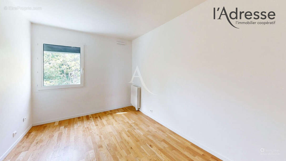 Appartement à SURESNES