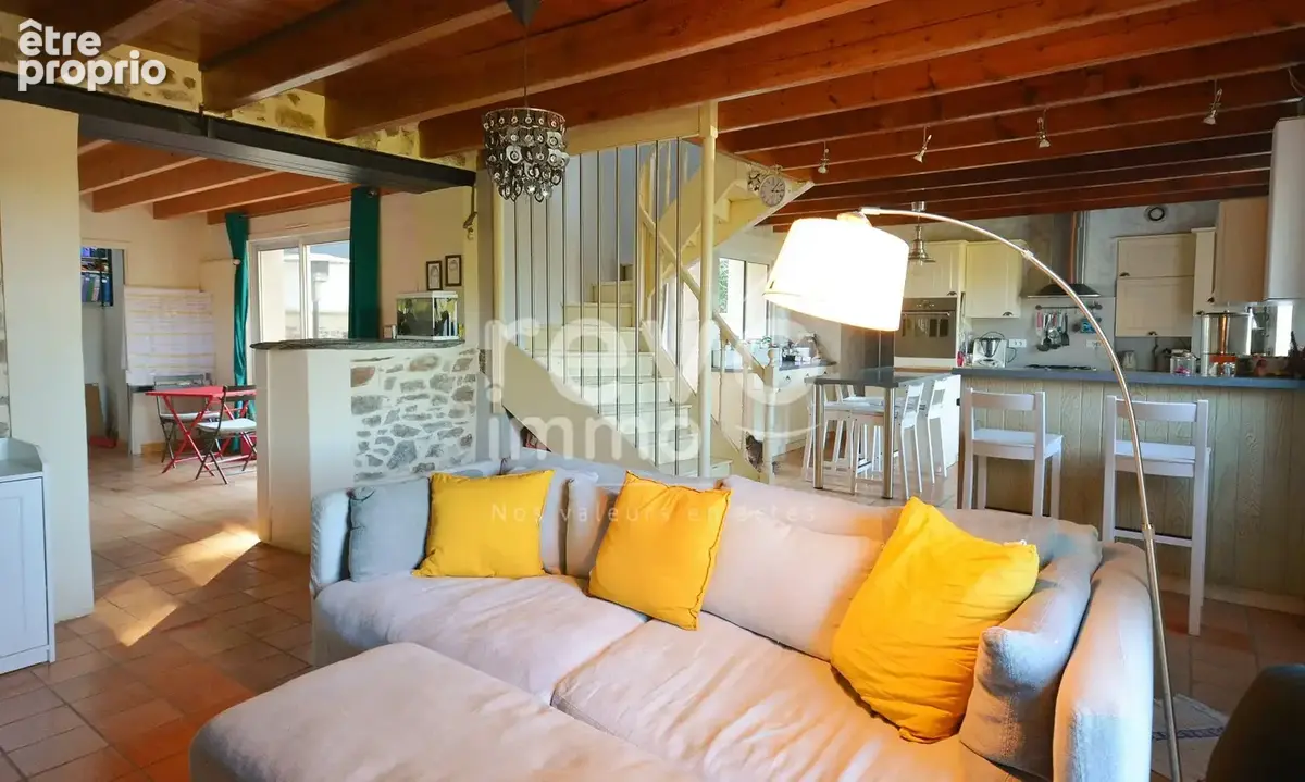 Maison en pierre rénovée  170 m²  Vue Loire - photo 4