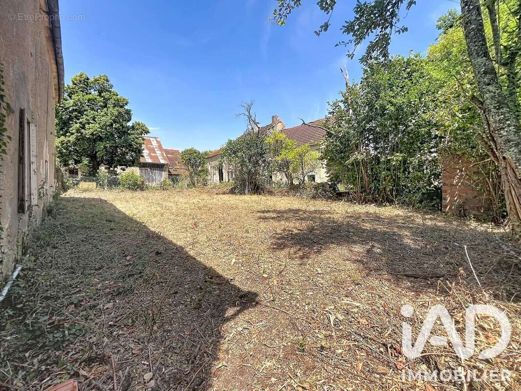 Maison 72 m² à Brosses  - photo 3