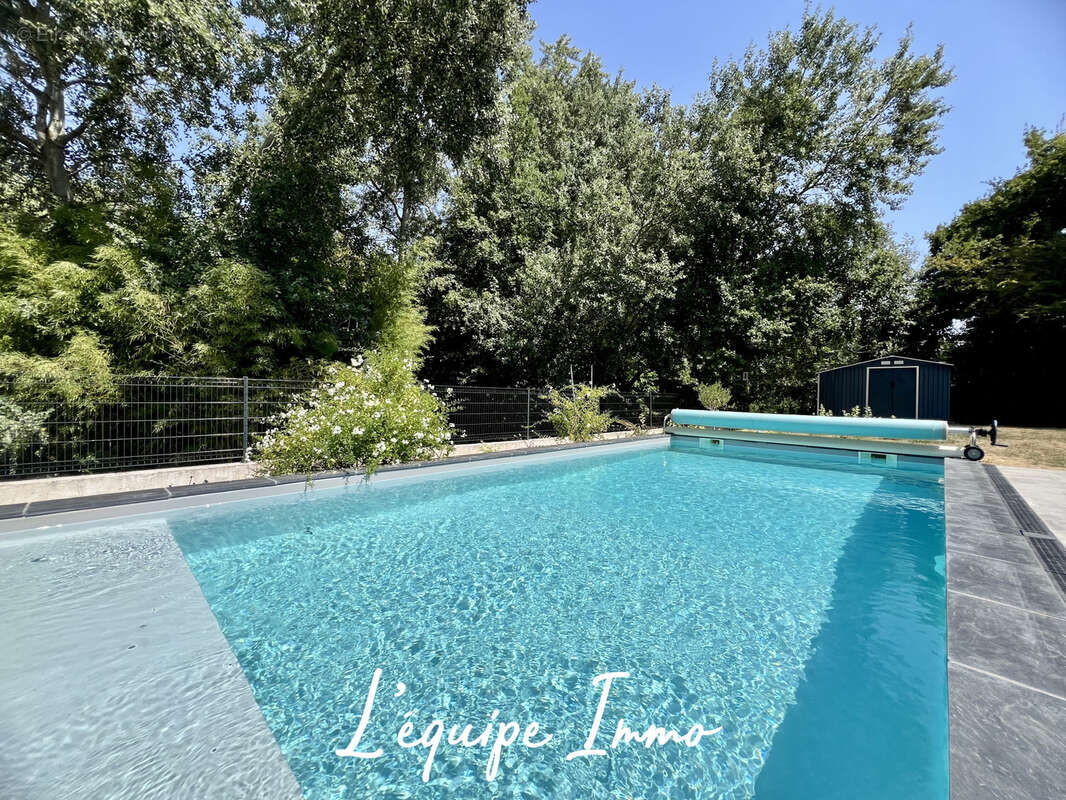 Contemporaine plain pied 154m2 sur 935m2 de terrain - photo 8