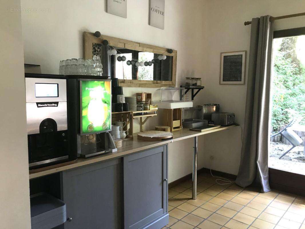 Commerce à SELONNET