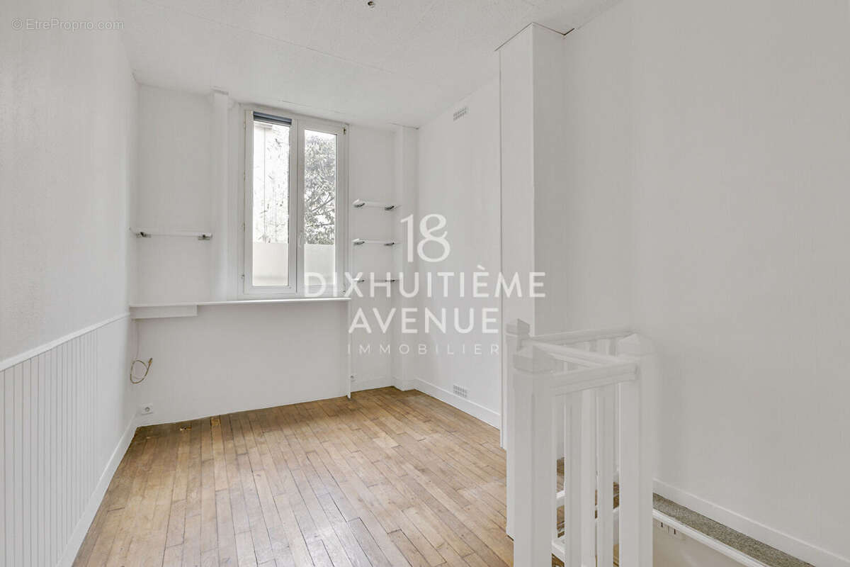 Appartement à PARIS-18E