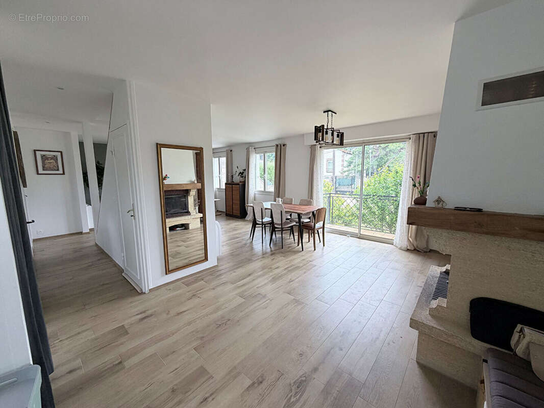 Maison - Champigny Sur Marne - 6 pièces 130 m2 - photo 8