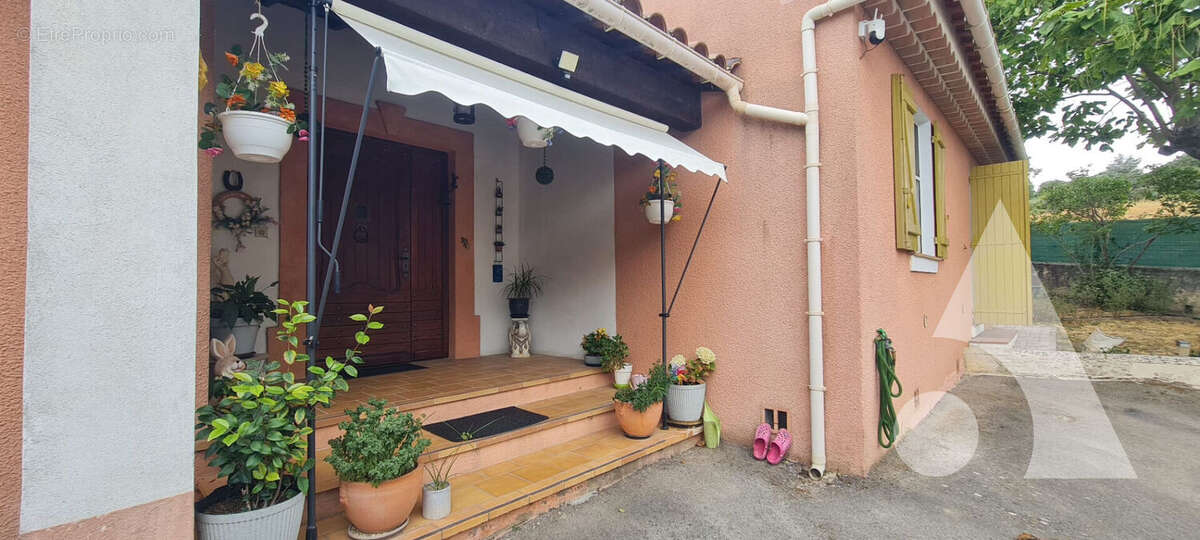 Commune de Flayosc maison de plain pied de 100m² sur 850m² de terrain - photo 13