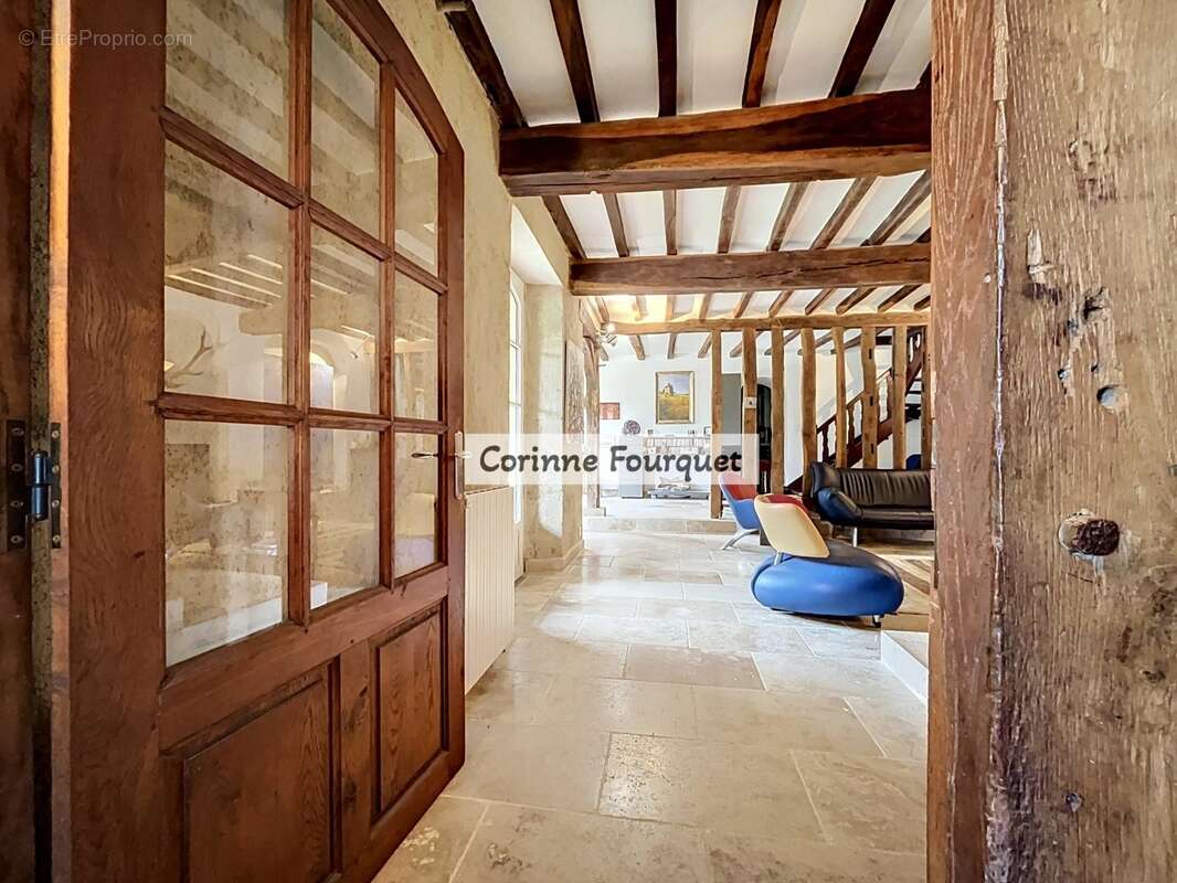 Demeure de caractère datant de 1650 – 7 000 m² de parc - photo 8
