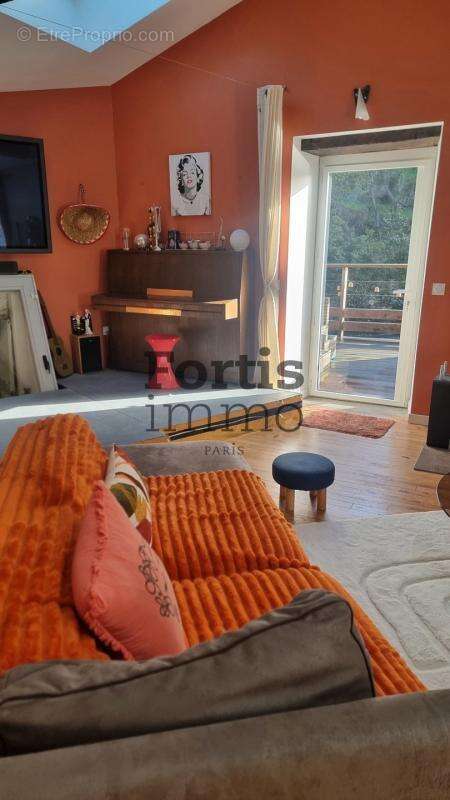 Maison à LA BRUFFIERE