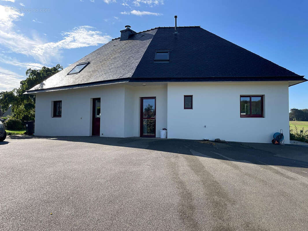 Maison à PLOUGONVEN