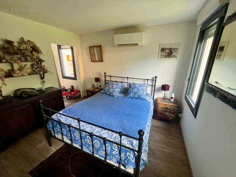 Maison à SAINTE-RADEGONDE-DES-NOYERS