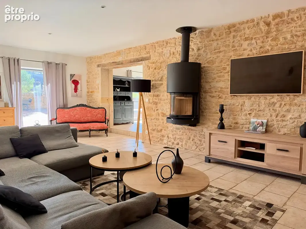Ville Sur Jarnioux - Maison de caractère en pierres dorées, 6 chambres, piscine et jardin - photo 2
